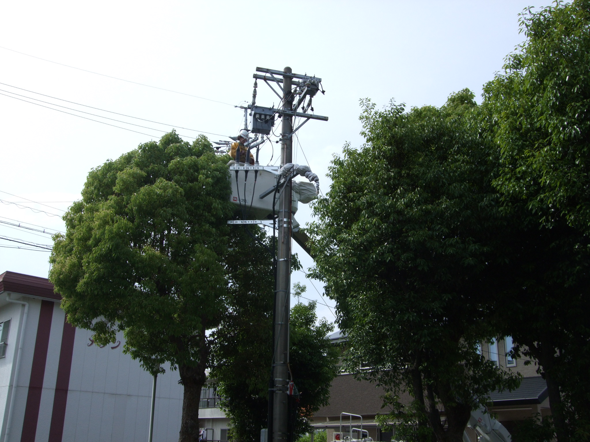 電気工事現場イメージ